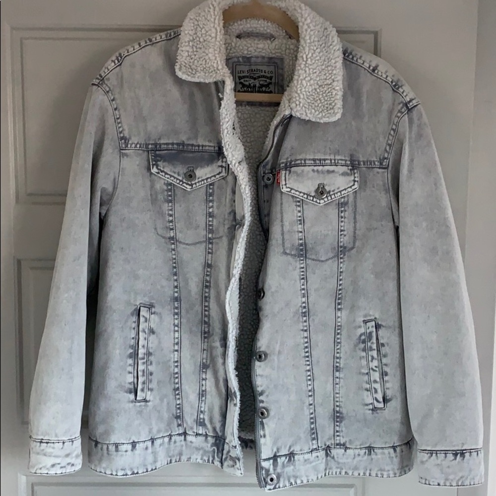 Levi’s Oversized Jean Jacket - Women’s